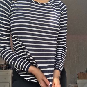 navy and white stripped top